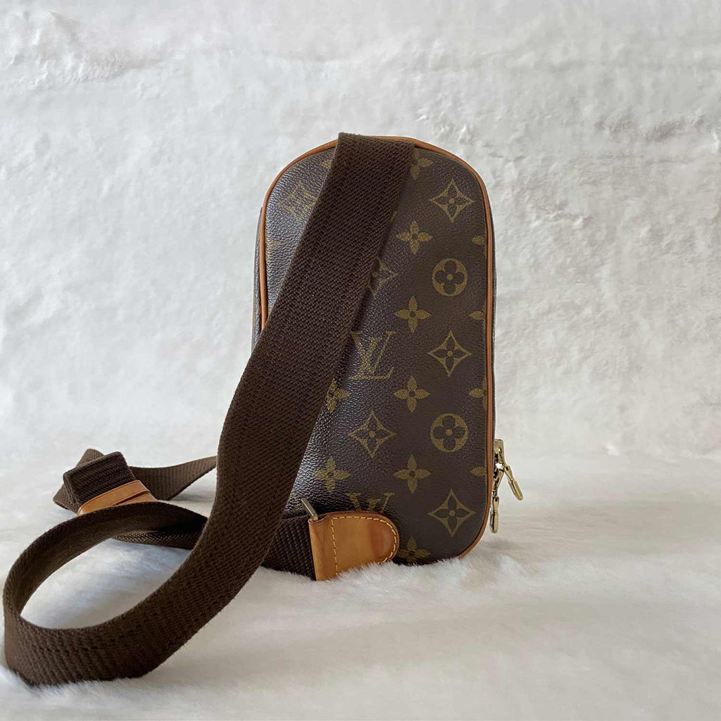 Louis Vuitton Monogram Pochette Gange