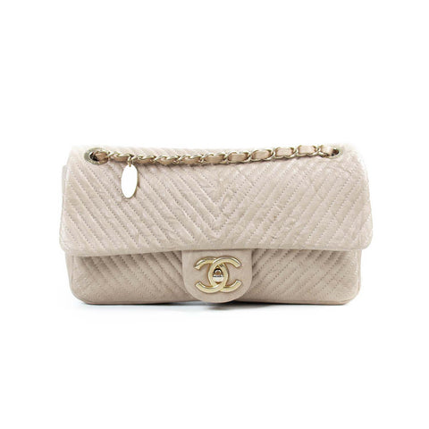 Chanel 2.55 Reissue 226 Flap Bag