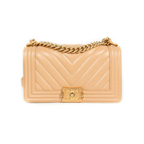Chanel 2.55 Reissue 226 Flap Bag
