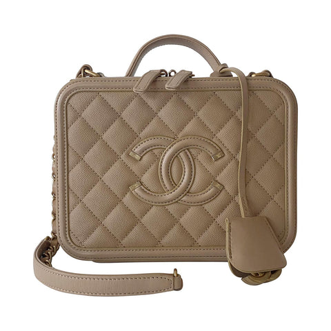 Chanel 2.55 Reissue 226 Flap Bag