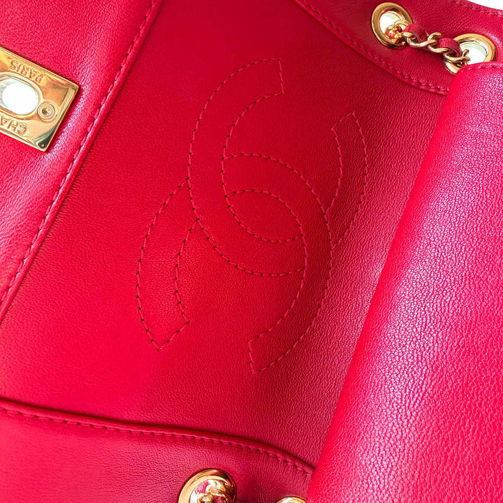 Chanel Medium Mademoiselle Flap Bag - revogue