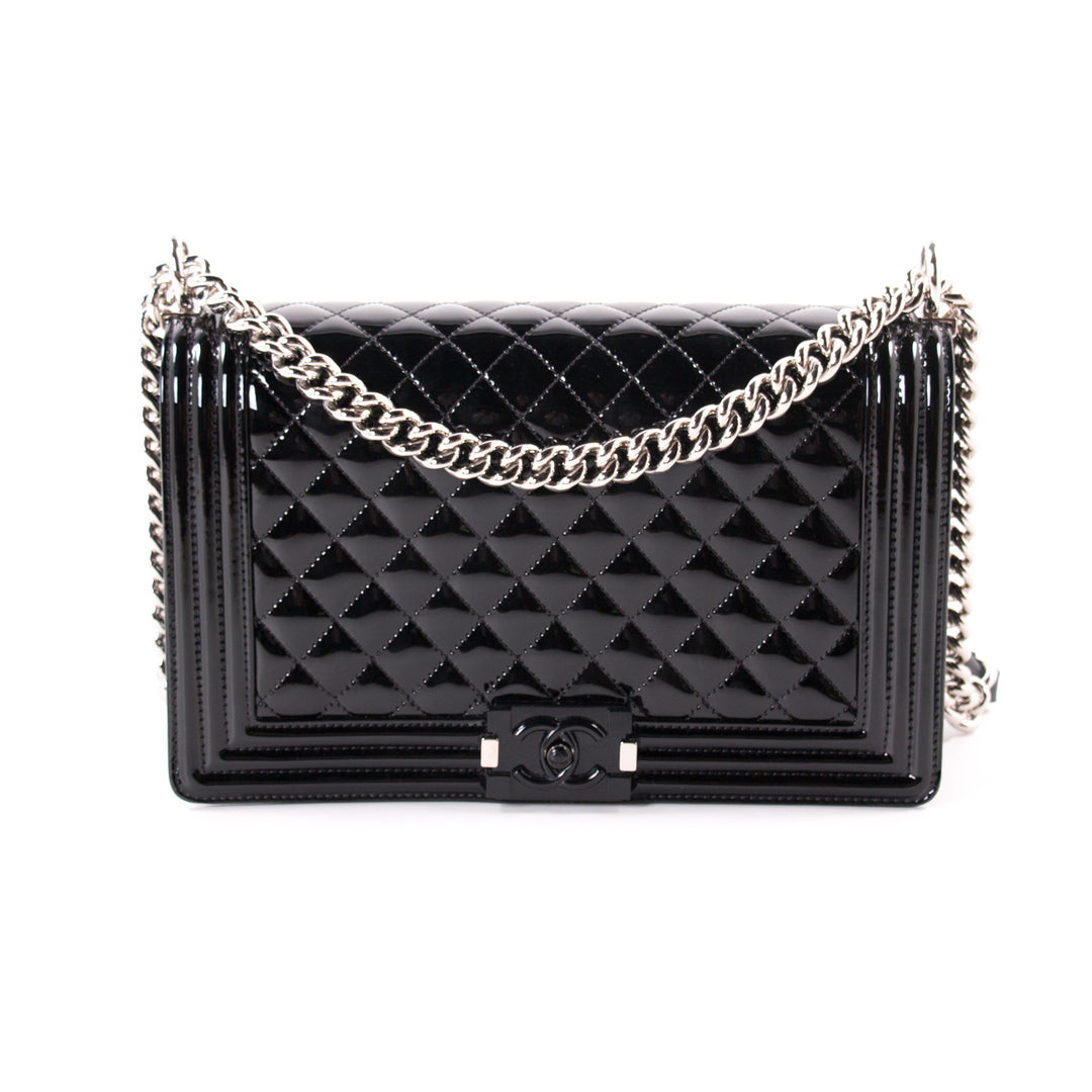 Chanel New Medium Boy Bag Bags Chanel - Shop authentic new pre-owned designer brands online at Re-Vogue