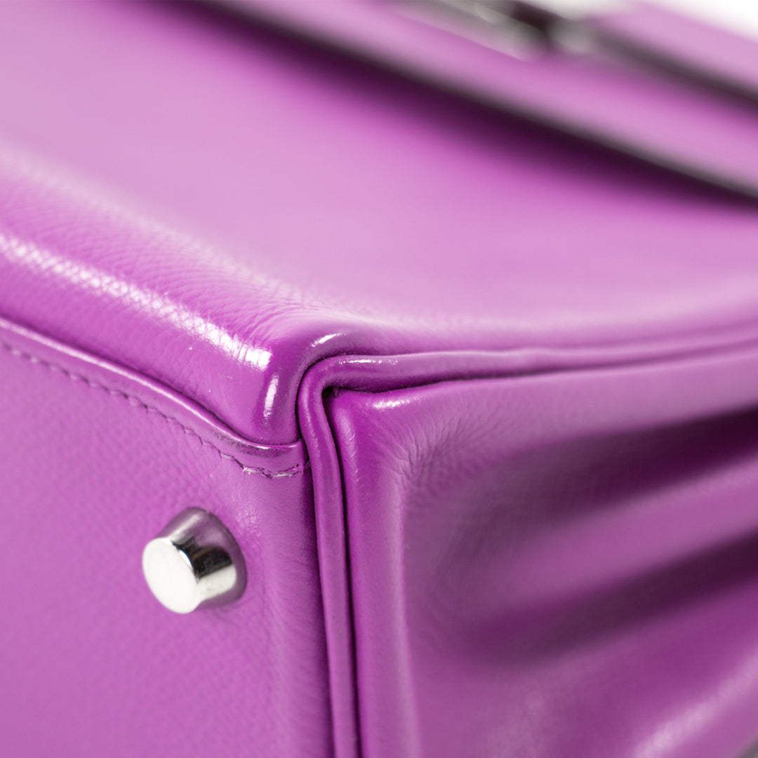 Hermès Kelly 25 Retourne Violet Courchevel Bags Hermès - Shop authentic new pre-owned designer brands online at Re-Vogue