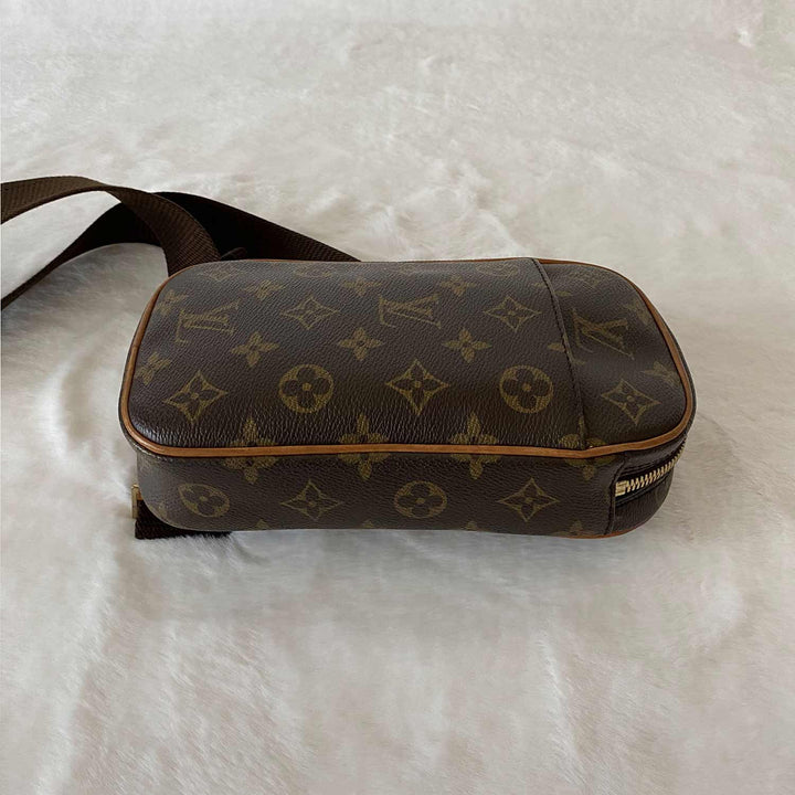 Louis Vuitton Monogram Pochette Gange