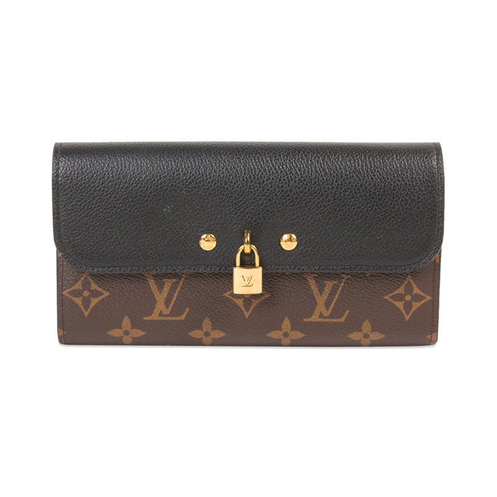 Louis Vuitton Monogram Venus Wallet Accessories Louis Vuitton - Shop authentic new pre-owned designer brands online at Re-Vogue