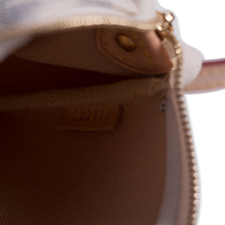 Louis Vuitton Damier Azur Eva Clutch Bags Louis Vuitton - Shop authentic new pre-owned designer brands online at Re-Vogue