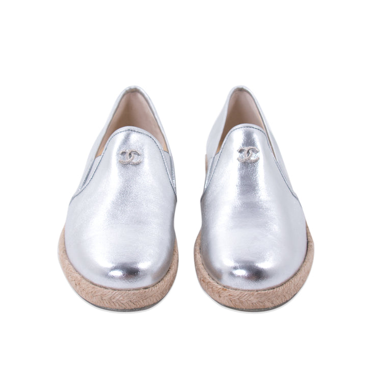 Chanel Silver Metallic Leather Espadrilles Shoes Chanel - Shop authentic new pre-owned designer brands online at Re-Vogue