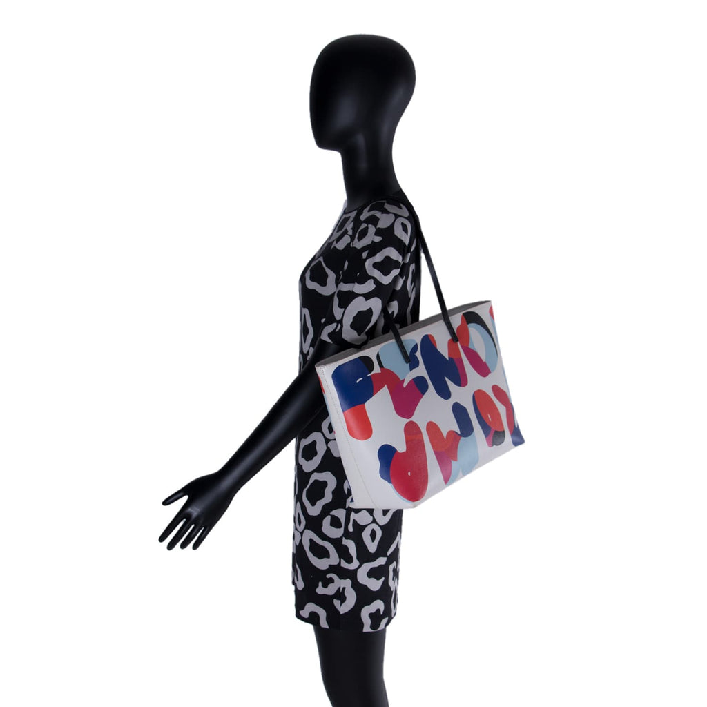 Fendi Vitello Elite Signature Roll Tote Bags Fendi - Shop authentic new pre-owned designer brands online at Re-Vogue