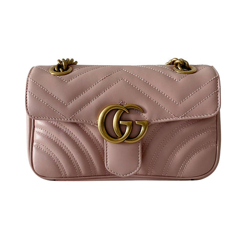 Gucci Interlocking GG Wallet on Chain