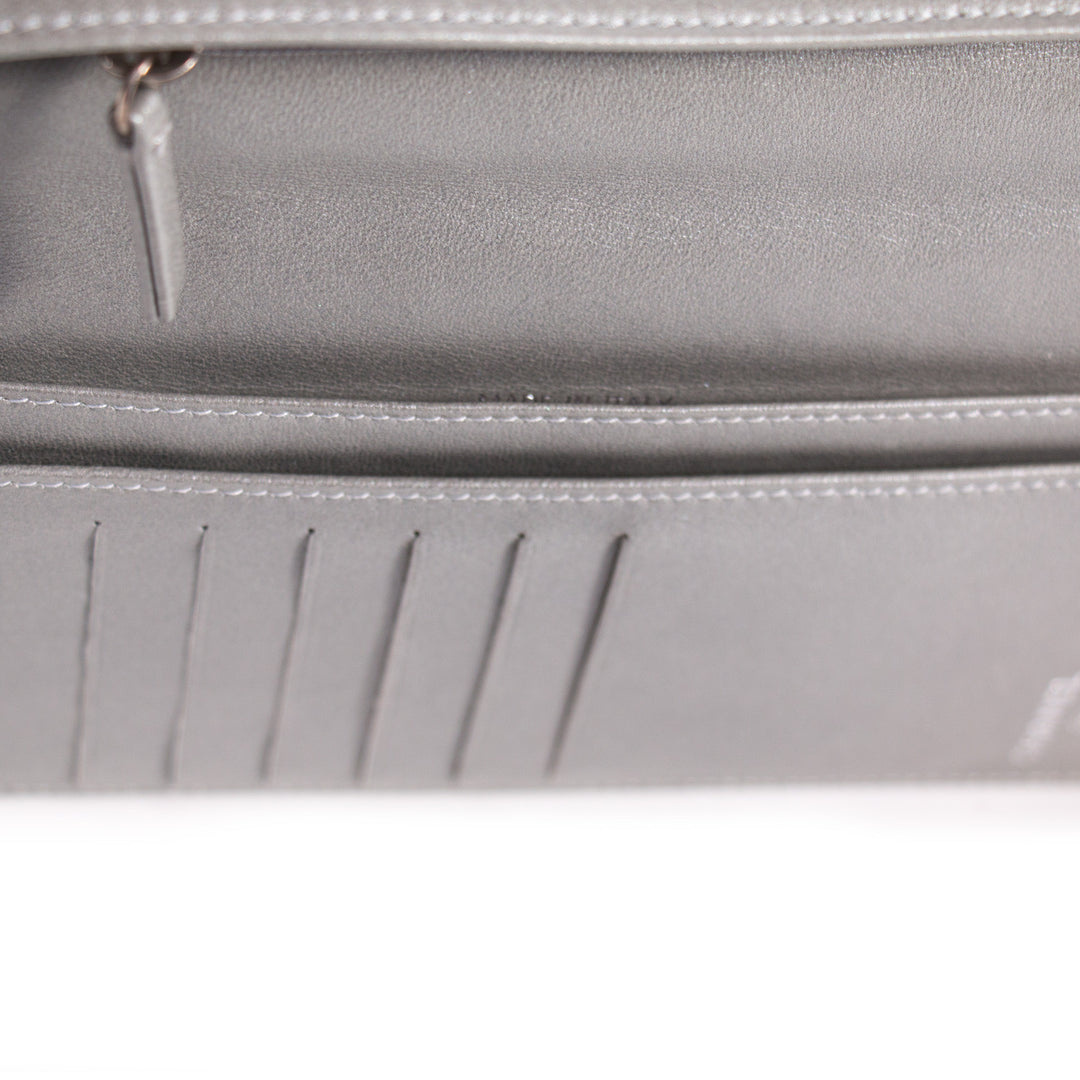 Chanel Camelia Bifold Wallet Accessories Chanel - Shop authentic new pre-owned designer brands online at Re-Vogue