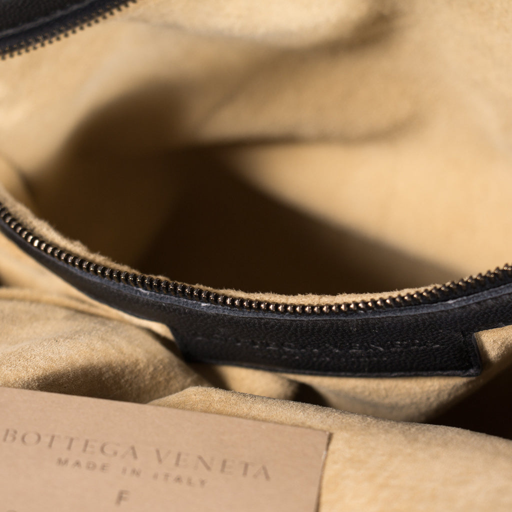 Bottega Veneta Intrecciato Handle Bag Bags Bottega Veneta - Shop authentic new pre-owned designer brands online at Re-Vogue