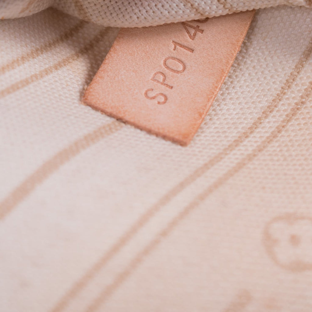 Louis Vuitton Damier Azur Neverfull MM Bags Louis Vuitton - Shop authentic new pre-owned designer brands online at Re-Vogue
