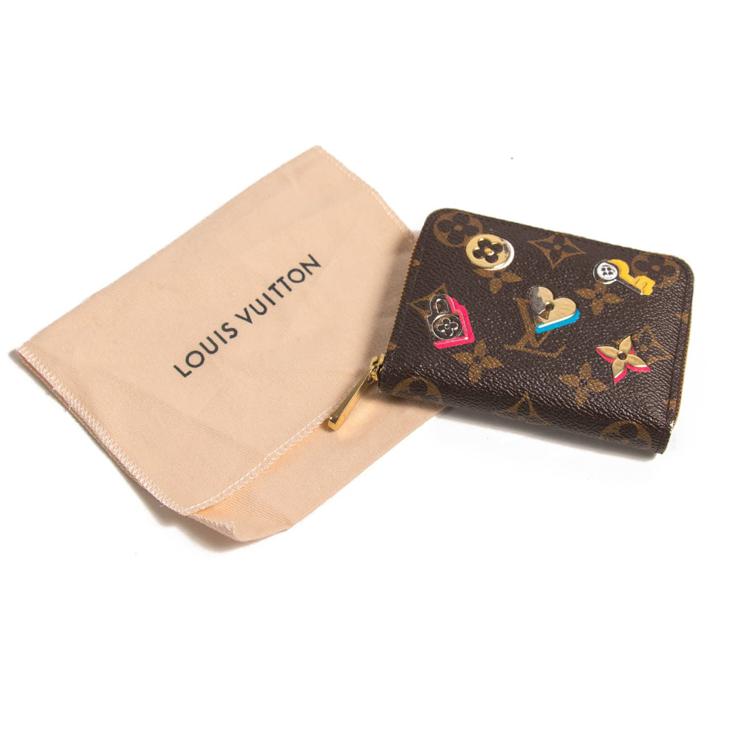Louis Vuitton Zippy Coin Purse Accessories Louis Vuitton - Shop authentic new pre-owned designer brands online at Re-Vogue