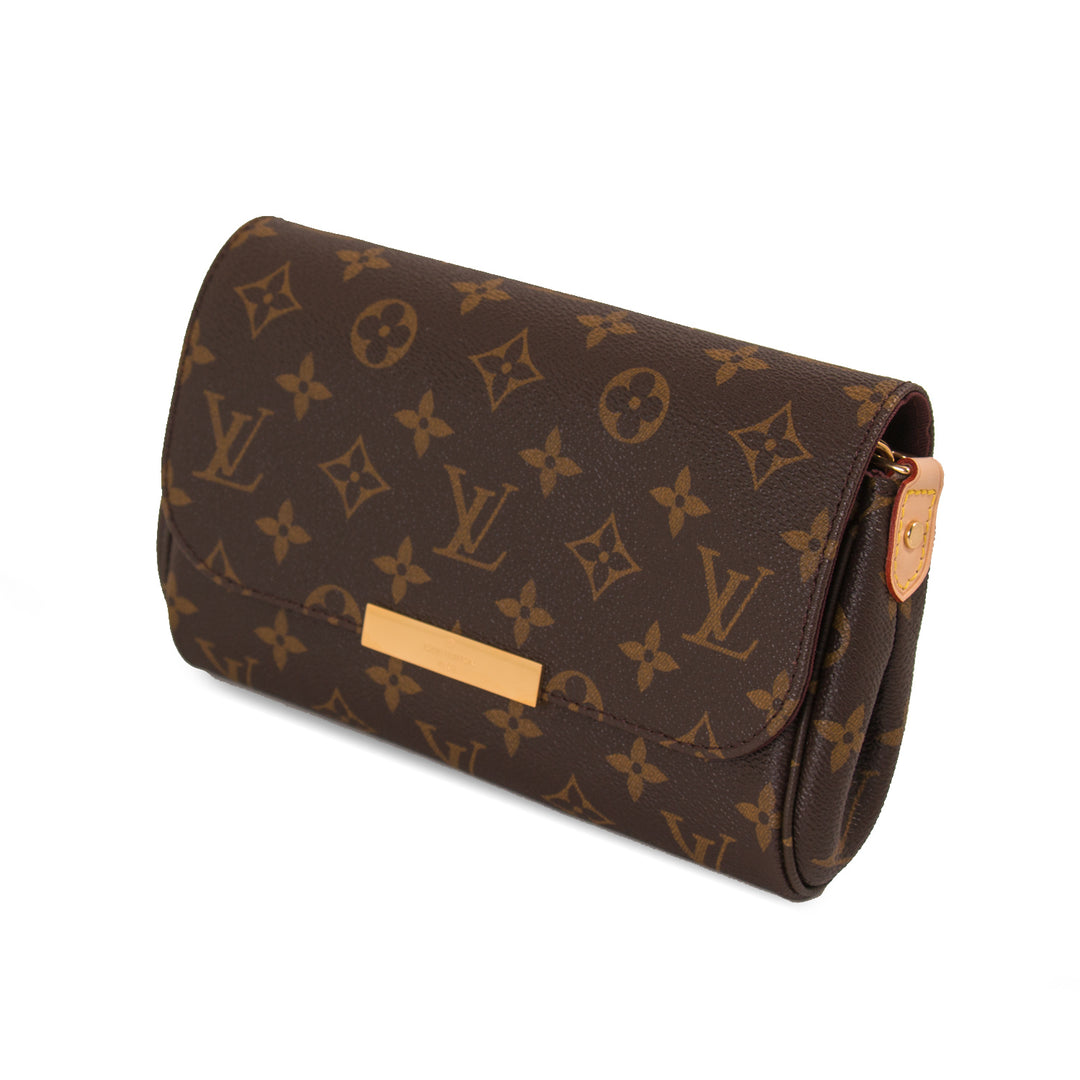 Louis Vuitton Monogram Pochette Favorite PM Bags Louis Vuitton - Shop authentic new pre-owned designer brands online at Re-Vogue