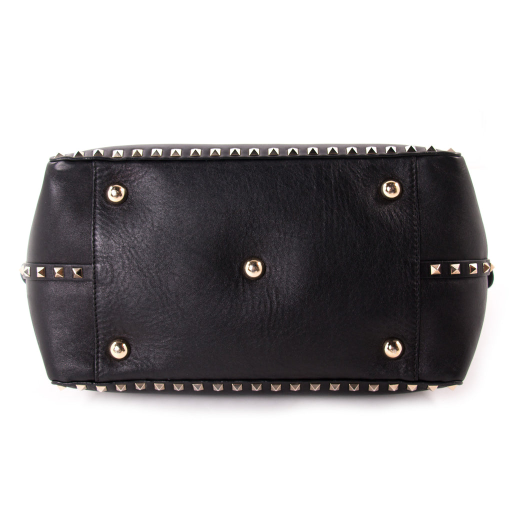 Valentino Black Rockstud Tote Bag Bags Valentino - Shop authentic new pre-owned designer brands online at Re-Vogue